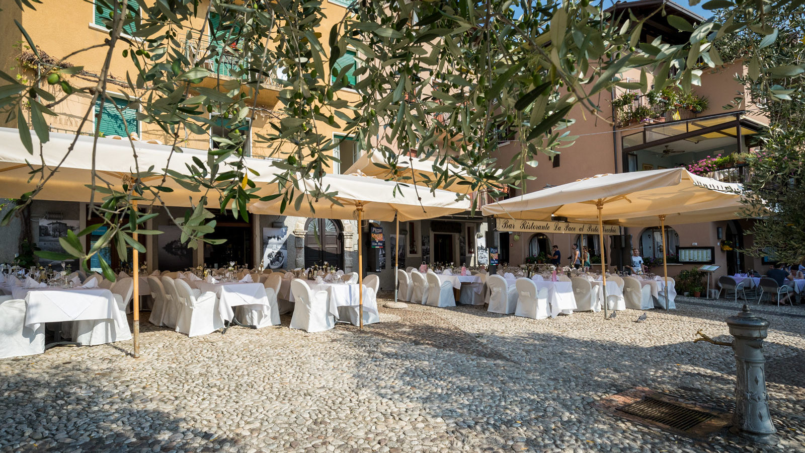 Bar Pizzeria Ristorante La Pace Malcesine al porto vecchio di Malcesine per i matrimoni